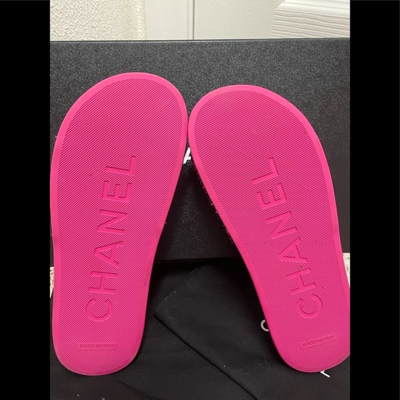 🖤💓Chanel Tweed Sandels 💓🖤 - Picture 6 of 11
